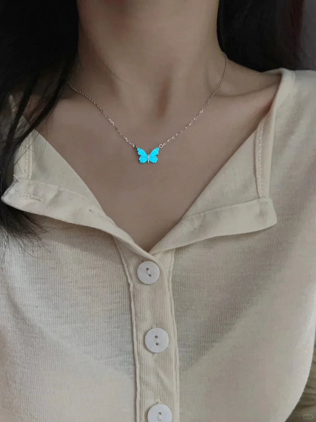 光る蝶ネックレス - s925 - D000904