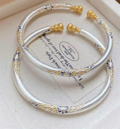 クラシックな立体花模様のバングル - S999 - K400009